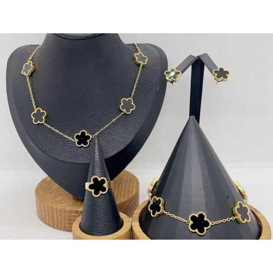 CONJUNTO DE MODA NEGRO